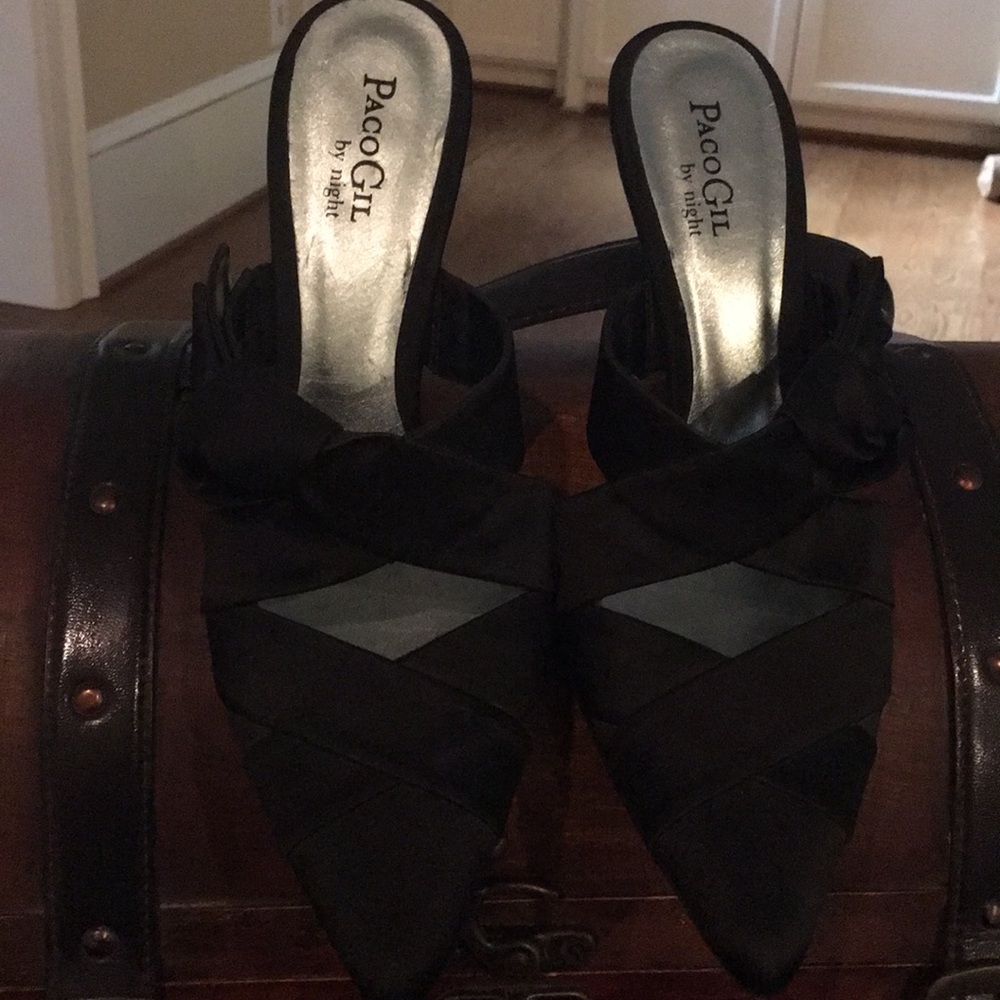 Paco Gil silver heeled black pointy stilettos